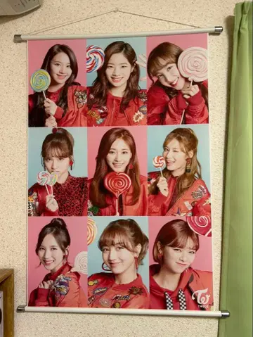 TWICE 포스터 9명