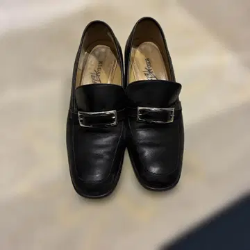 블랙 가죽 로퍼 메탈 버클 REGAL