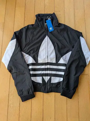 adidas 블랙 화이트 점퍼 M