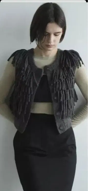 [ CLANE ] W FACE FRINGE KNIT VEST 사이즈 1