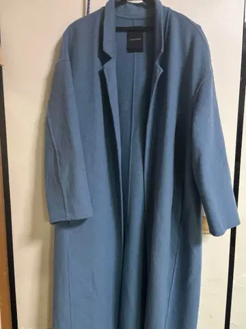 파란색 롱 코트 JEANASIS