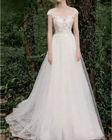 COCOMELODY A라인 레이스 V넥 웨딩드레스 9호