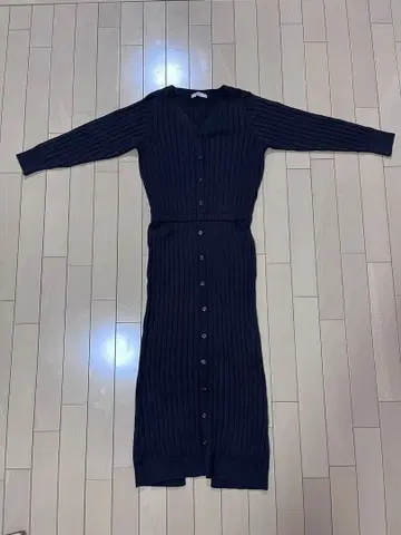 FREE'SMART 다크 그레이 리브 편직 긴팔 니트 원피스