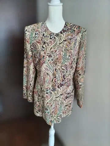 루이 샨탄 자켓