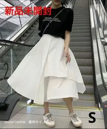 미개봉 새상품 Dream garden 비대칭 팬츠 스커트