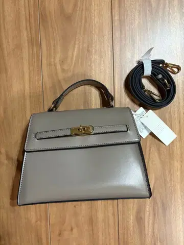 SENSE OF PLACE 숄더백