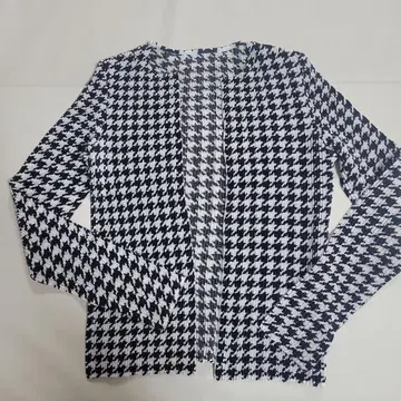 스페치오 샤틀 플리츠 하운드 투스 패턴 노카라 자켓