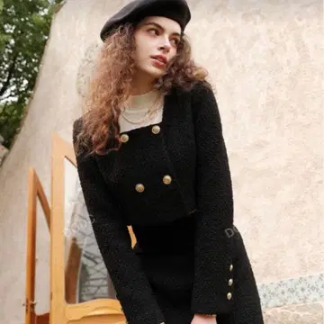 [ 미사용 새상품 ] 블랙 더블 브레스트 미니 자켓 블랙 자켓