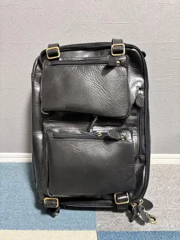 블랙 가죽 백팩