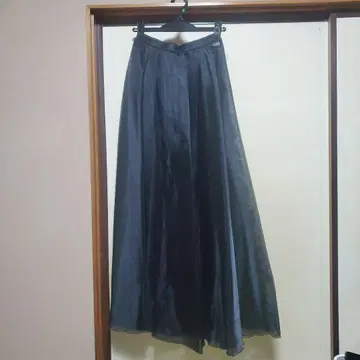 [ 새상품급 ] 블랙 컬러 롱 스커트 9호 오간자 겨드랑이 밴딩