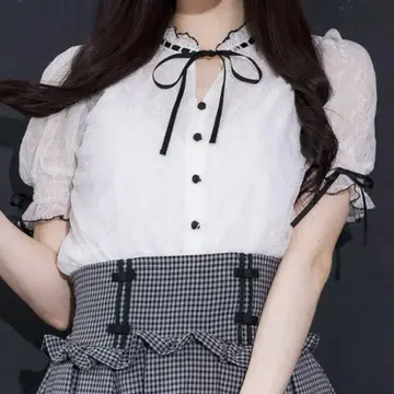 pium 레이스 리본 도리 블라우스 화이트