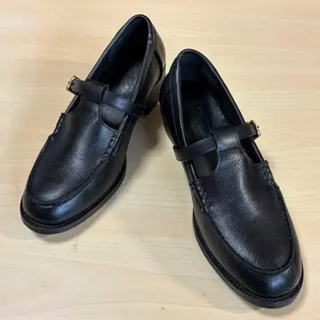 [ 거의 미사용품 ] T스트랩 청키힐 로퍼 블랙 23cm