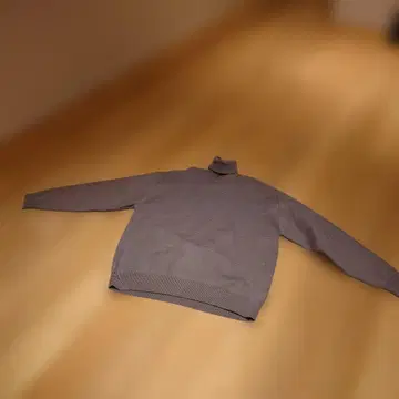 2025 겨울 ZARA 남성용 그레이 터틀넥 니트 M 사이즈