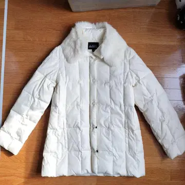 IL SUFFIT 화이트 다운 자켓 9R