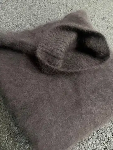 터틀넥 니트 라쿤 이에나 IENA