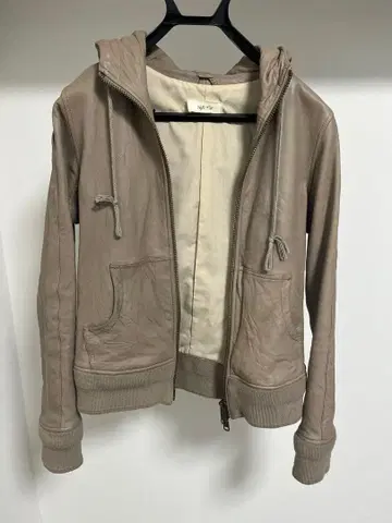 luva tram 베이지 후드 부착 가죽 자켓