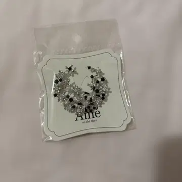 아메노치하레 꽃 모티브 브로치 실버 블랙