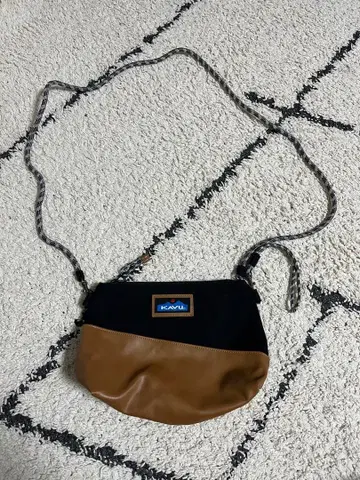 KAVU 사코슈 블랙/브라운