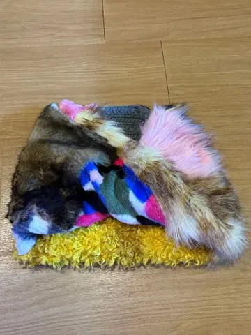 새상품! tomoki yurita 컬러풀 인조 모피 x 니트 넥워머