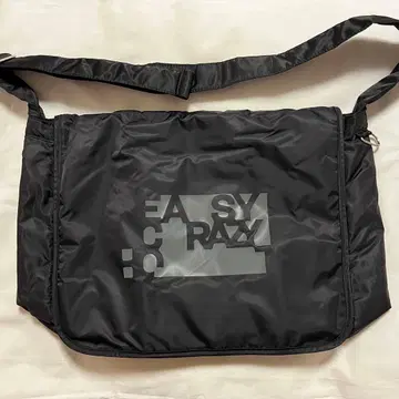 LE SSERAFIM 루세라 숄더백 EASY CRAZY HOT