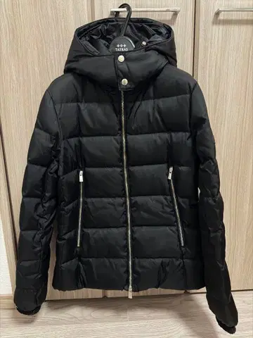 TATRAS 타트라스 도미치아노 다운 02M 한정판 나일론 소재