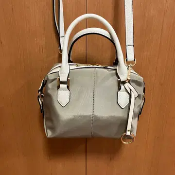 RODESKO 카키 베이지 나일론 숄더백