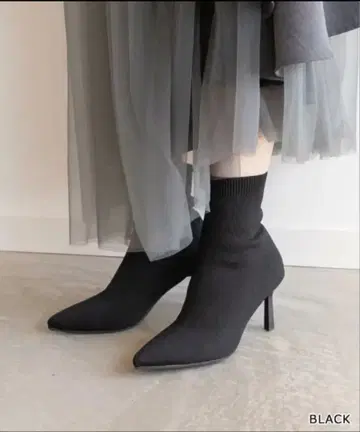 RANDA 란다 스트레치 플레이트 힐 삭스 부츠 M 사이즈 미사용 새상품