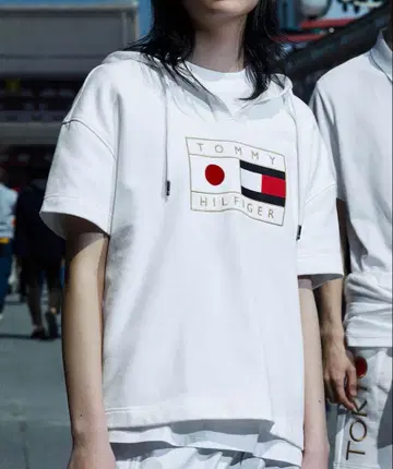TOMMY HILFIGER 후드 부착 T셔츠 화이트