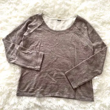 마가렛호웰 MARGARET HOWELL 라운드넥 얇은 소재 니트