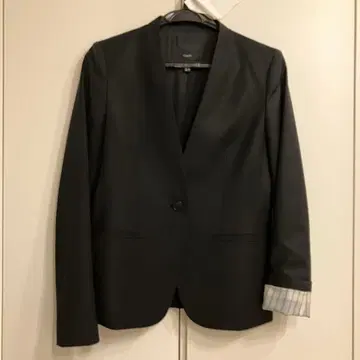 온사드 카시야마 ICB 블랙 노카라 자켓