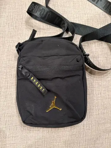 Jordan 블랙 숄더백
