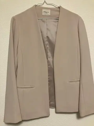 베이지 노카라 자켓
