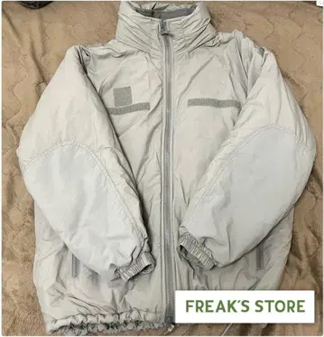 라이트 그레이 밀리터리 자켓 프리마로프트