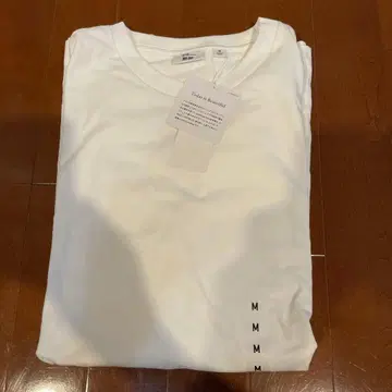 UNIQLO 론 헤르만 화이트 T셔츠 M 사이즈