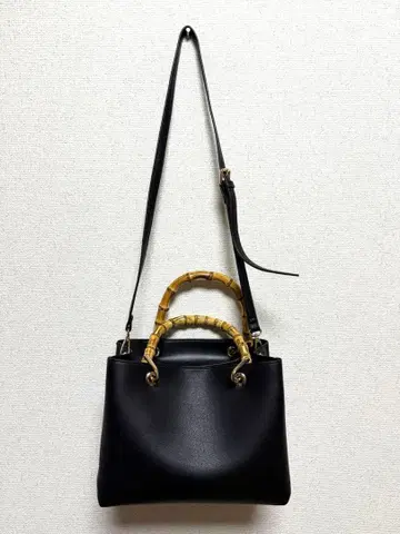 뱀부 핸들 블랙 백