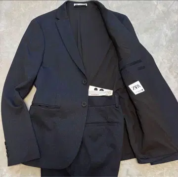 컨디션 최상 ZARA 셋업 수트 스트레치 2B 총 안감 EUR48 네이비