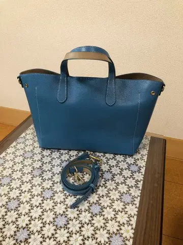 BARCOS 파랑 합성 피혁 토트백