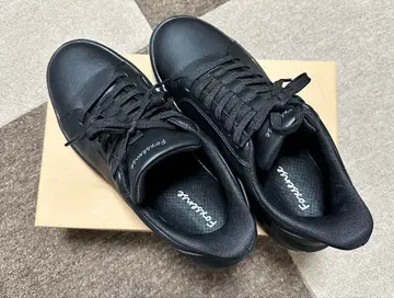 블랙 캐주얼 스니커즈