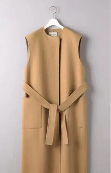 유나이티드 애로우즈 리버 노카라 울 베스트