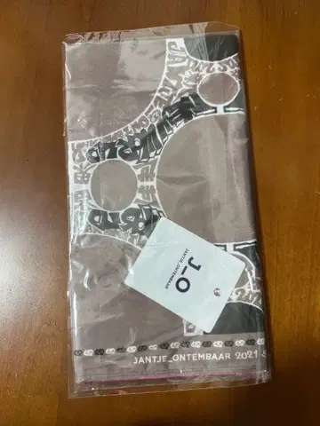 JANTJE_ONTEMBAAR(얀체 온템바르) 반다나 에코백