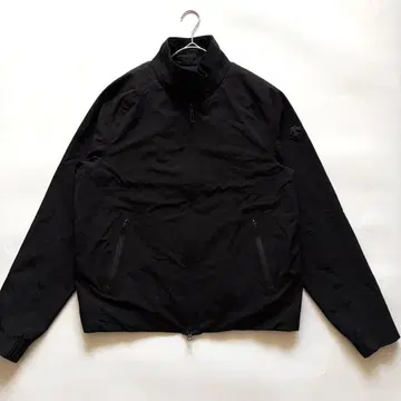 데상트 얼터레인 HARD SHELL HARRINGTON JACKET