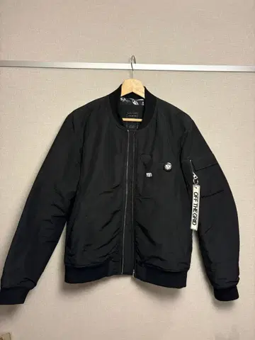 GUESS MA-1 자켓 블랙 M 사이즈