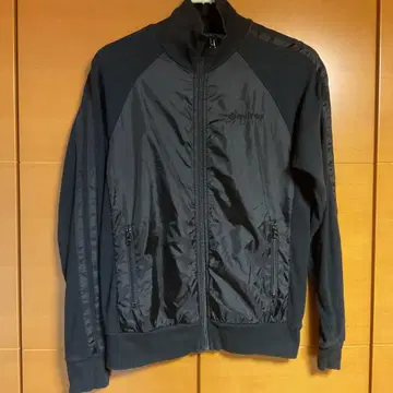 AVIREX 아비렉스 남성용 블랙 집업 자켓 익명 배송