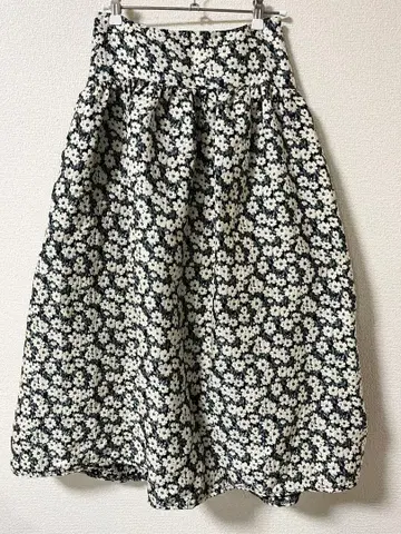 nostalgia 플라워 자카드 스커트