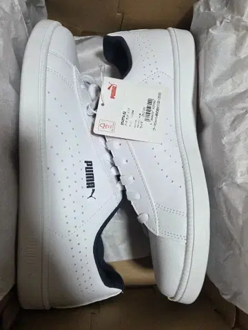 미사용 푸마 스니커즈