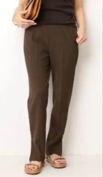 [ 미사용 ] Deuxieme Classe 슬릿 테이퍼드 팬츠