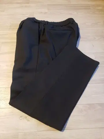 berwich berto 블랙 48입니다