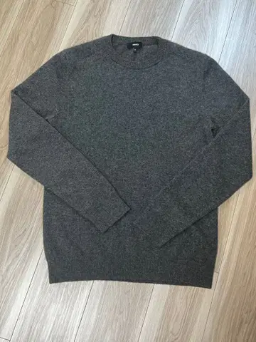 theory 다크 그레이 캐시미어 스웨터