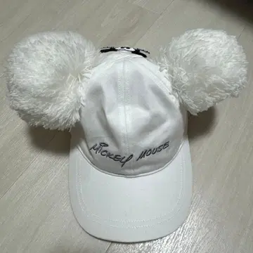 미키마우스 귀 달린 화이트 캡