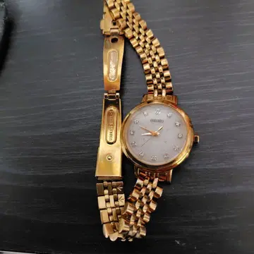 SEIKO 골드 쿼츠 손목시계